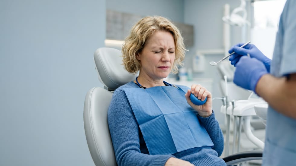 How Caring Dental Clinics Help Anxious Patients Feel Comfortable